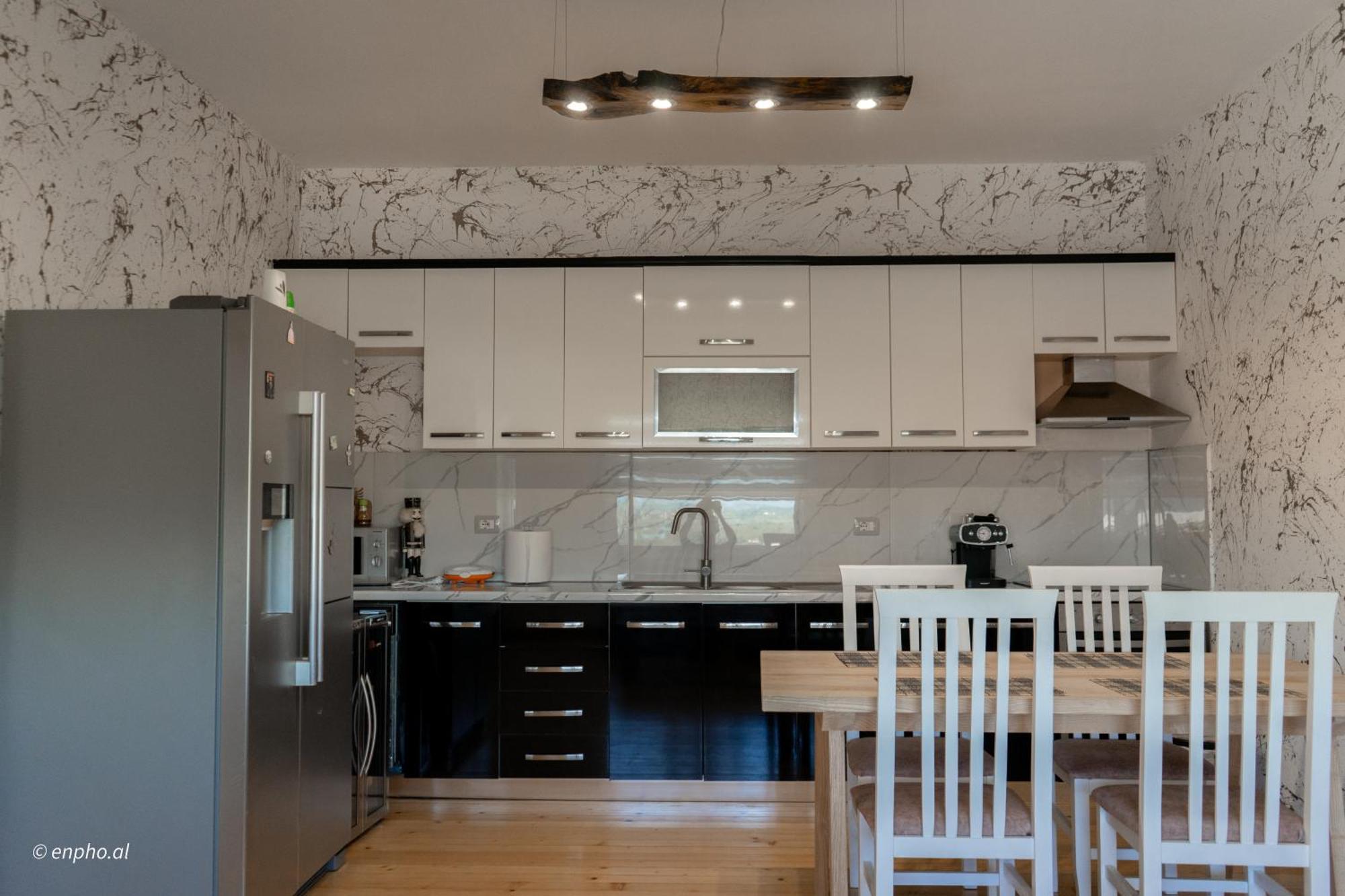 Sunhill Villa Shkoder Bagian luar foto