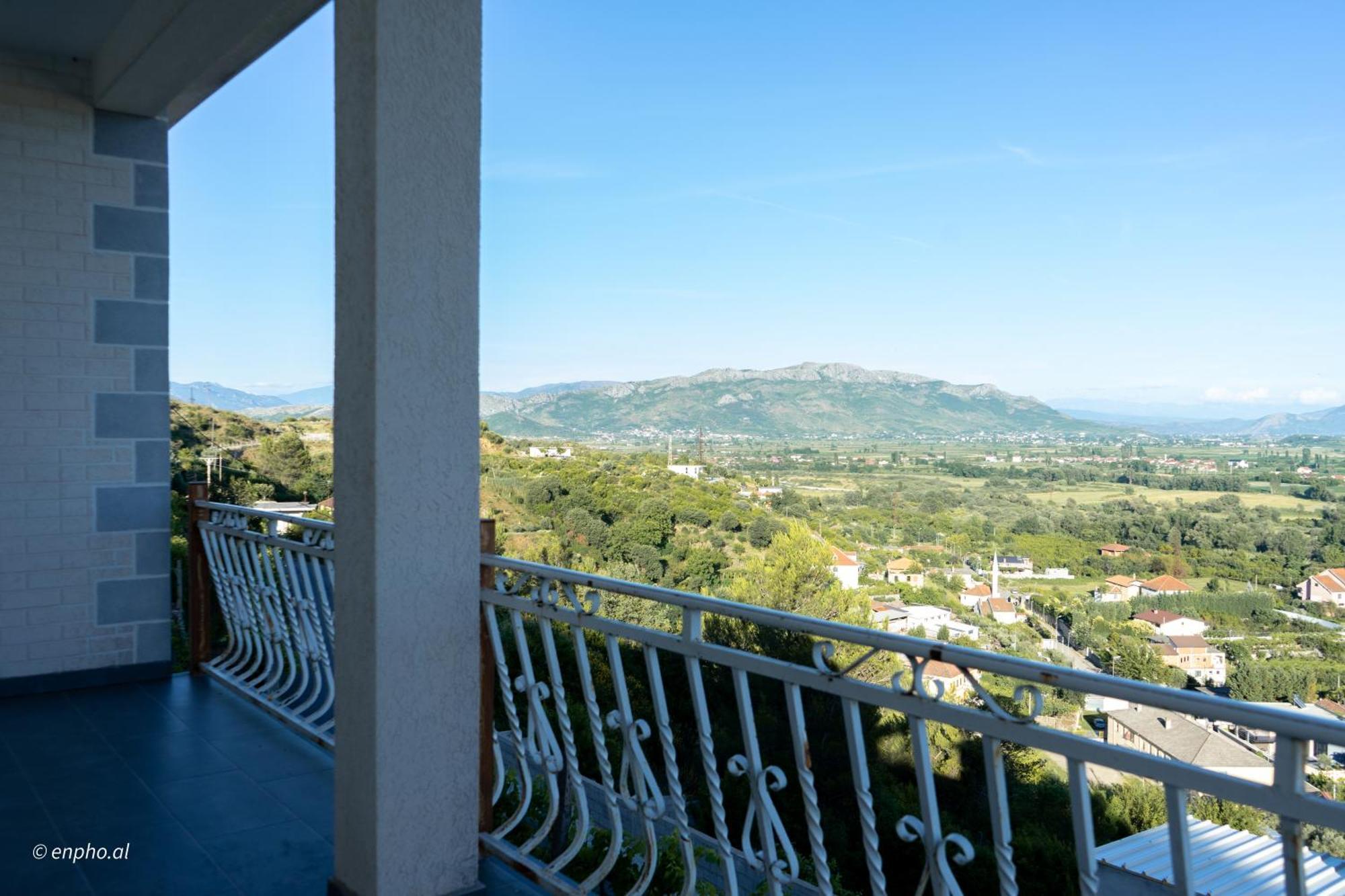 Sunhill Villa Shkoder Bagian luar foto